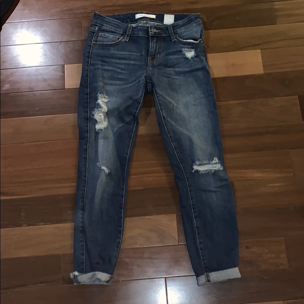 Eunina Blue ripped Jeans